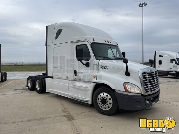 2017 Cascadia Freightliner Semi Truck Texas for Sale