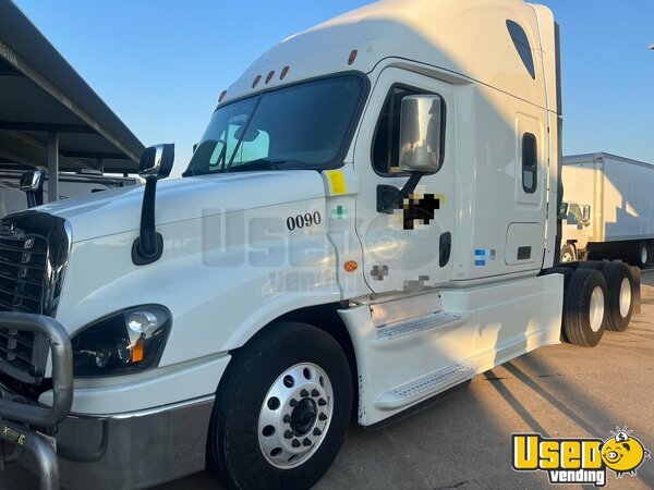 2017 Cascadia Freightliner Semi Truck Texas for Sale