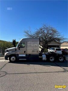 2017 Cascadia Freightliner Semi Truck Under Bunk Storage Arizona for Sale