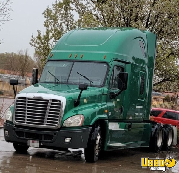 2017 Cascadia Freightliner Semi Truck Washington for Sale