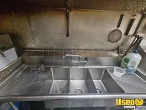 2017 Custom Kitchen Food Trailer Diamond Plated Aluminum Flooring Oregon for Sale