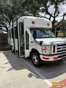 2017 E-350 Ice Cream Truck Concession Window Texas Gas Engine for Sale