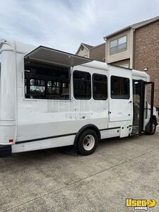 2017 E-450 Ice Cream Truck Triple Sink Texas Gas Engine for Sale