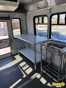 2017 E-450 Ice Cream Truck Triple Sink Texas Gas Engine for Sale