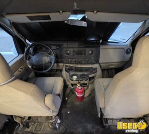 2017 E-series Winnebago Chassis All-purpose Food Truck Exterior Customer Counter Washington Gas Engine for Sale