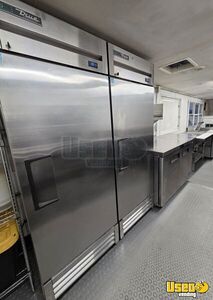 2017 E-series Winnebago Chassis All-purpose Food Truck Upright Freezer Washington Gas Engine for Sale