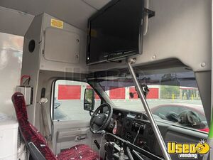 2017 E350 Mobile Barbershop Mobile Hair Salon Truck Interior Lighting Florida Gas Engine for Sale