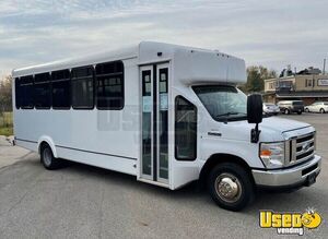 2017 Econoline Passenger Bus Shuttle Bus Michigan Gas Engine for Sale