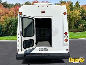 2017 F-550 Wheelchair Shuttle Bus Shuttle Bus Gas Engine New York Gas Engine for Sale