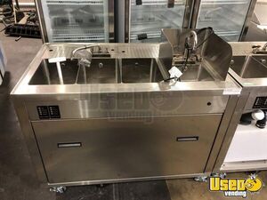 2017 F59 Step Van All-purpose Food Truck All-purpose Food Truck Hand-washing Sink California Diesel Engine for Sale