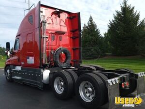 2017 Freightliner Semi Truck 5 Illinois for Sale