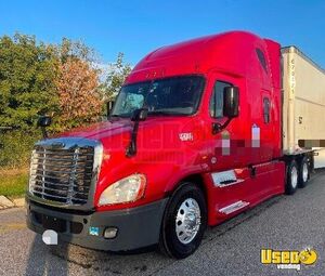2017 Freightliner Semi Truck Indiana for Sale