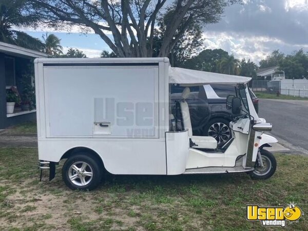 2017 Mc Tripod Tuk Tuk Electric Vending Truck All-purpose Food Truck Florida for Sale