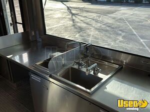 2017 Med Duty Nrr Coffee & Beverage Truck 38 Oregon Diesel Engine for Sale