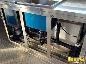 2017 Med Duty Nrr Coffee & Beverage Truck 40 Oregon Diesel Engine for Sale