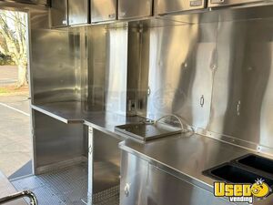 2017 Med Duty Nrr Coffee & Beverage Truck Diesel Engine Oregon Diesel Engine for Sale