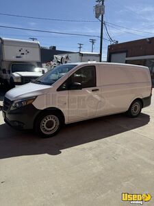 2017 Metris Cleaning Van Air Conditioning California Gas Engine for Sale