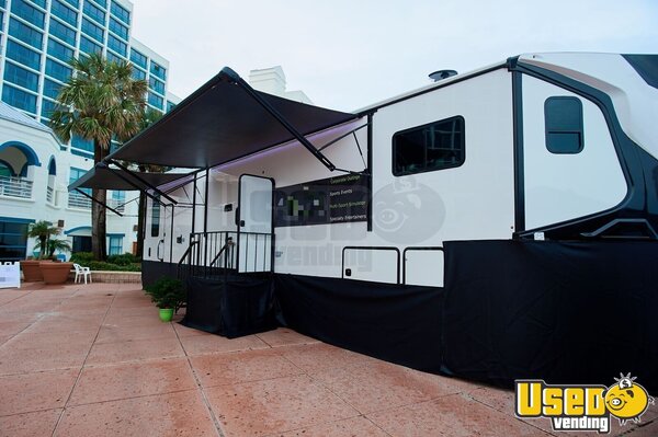 2017 Nitro Xlr Party / Gaming Trailer Florida for Sale