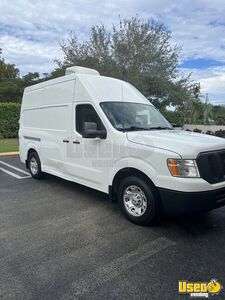 2017 Nv2500 Pet Care / Veterinary Truck Air Conditioning Florida Gas Engine for Sale