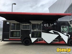 2017 P1200 Kitchen Food Truck All-purpose Food Truck Removable Trailer Hitch Georgia Gas Engine for Sale