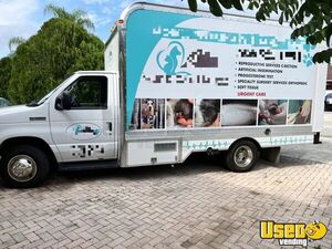 2017 Pet Care / Veterinary Truck Air Conditioning Florida Gas Engine for Sale