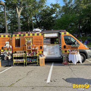 2017 Pro Master Mobile Boutique Air Conditioning Rhode Island Gas Engine for Sale