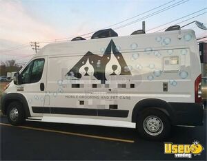 2017 Promaster Pet Grooming Truck Pet Care / Veterinary Truck New York Gas Engine for Sale