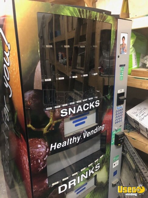 2017 Seaga Hy900 Healthy You Vending Combo Michigan for Sale