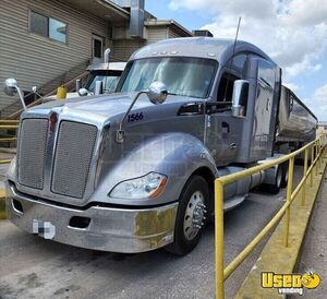 2017 T680 Kenworth Semi Truck Under Bunk Storage Texas for Sale
