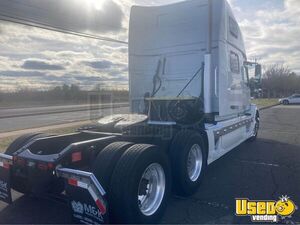 2017 Vnl Volvo Semi Truck 3 Maryland for Sale