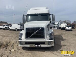 2017 Vnl Volvo Semi Truck 3 Texas for Sale