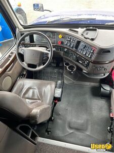 2017 Vnl Volvo Semi Truck Microwave Nevada for Sale