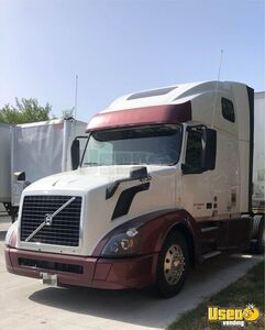 2017 Vnl Volvo Semi Truck Microwave Texas for Sale