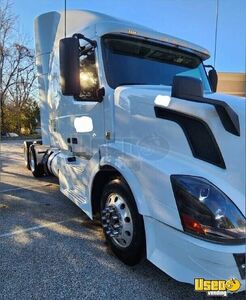 2017 Vnl Volvo Semi Truck Under Bunk Storage Maryland for Sale
