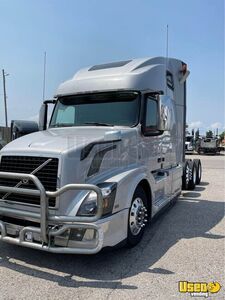 2017 Volvo Semi Truck 2 Illinois for Sale