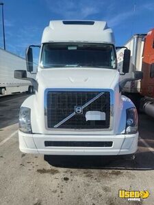 2017 Volvo Semi Truck 3 Texas for Sale