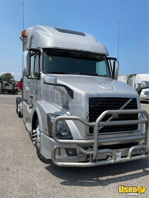 2017 Volvo Semi Truck Illinois for Sale