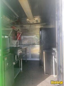 2017 Vt8 Kitchen Food Trailer Diamond Plated Aluminum Flooring Texas for Sale