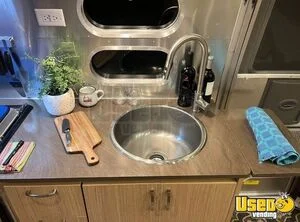 2018 2018 Airstream Flying Cloud Airstream 18 Oregon for Sale