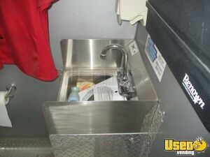 2018 24' Mobile Kitchen Kitchen Food Trailer Upright Freezer California Diesel Engine for Sale