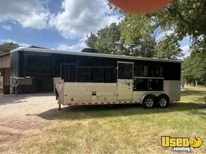 2018 3 Horse Living Quarter Trailer 3-horse Lq Trailer Generator Texas for Sale