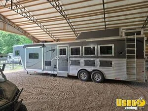 2018 4h 4-horse Lq Trailer Generator Tennessee for Sale