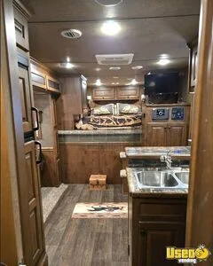 2018 4h 4-horse Lq Trailer Microwave Tennessee for Sale