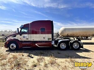 2018 579 Peterbilt Semi Truck Emergency Door North Dakota for Sale