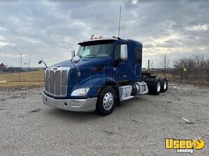 2018 579 Peterbilt Semi Truck Wisconsin for Sale