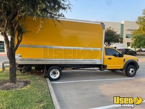 2018 Box Truck 2 Texas for Sale