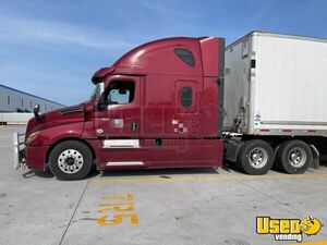 2018 Cascadia Freightliner Semi Truck 2 Alberta for Sale