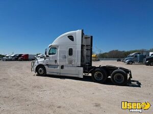 2018 Cascadia Freightliner Semi Truck 4 Texas for Sale