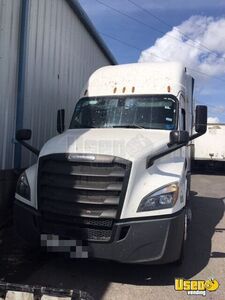 2018 Cascadia Freightliner Semi Truck 4 Texas for Sale