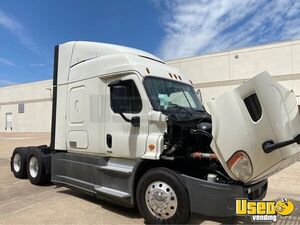 2018 Cascadia Freightliner Semi Truck 5 Texas for Sale